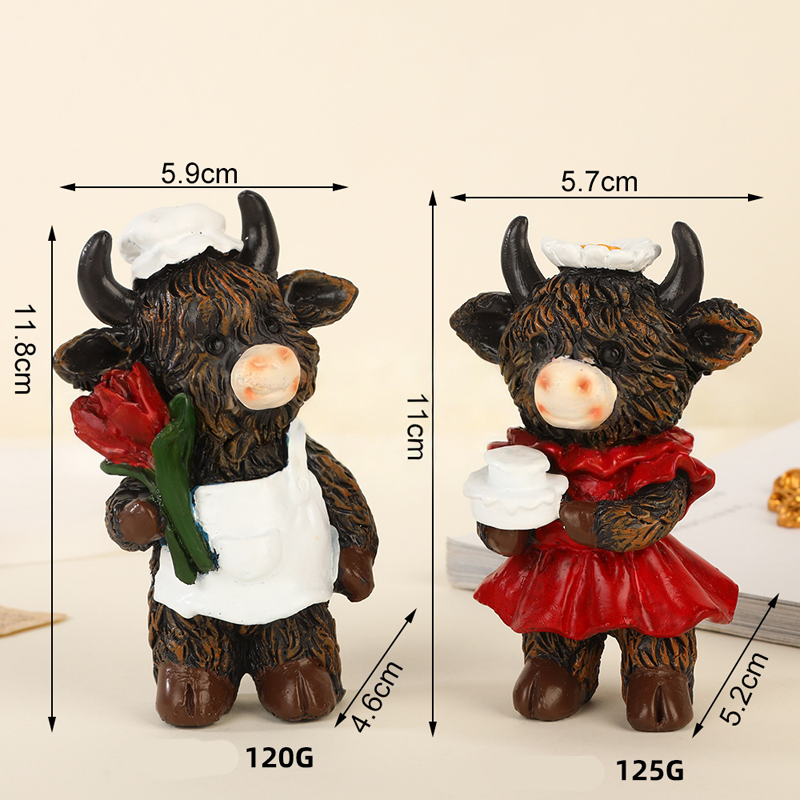 2PCS Adorable Highland Cow Couple Figurines