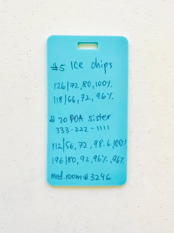 🩺Erasable Badge Note | Dual-Side Writable, Fade-Proof & No Blur (🖊Write. Wipe. Repeat.) 🎁Free Badge Clip Included📋