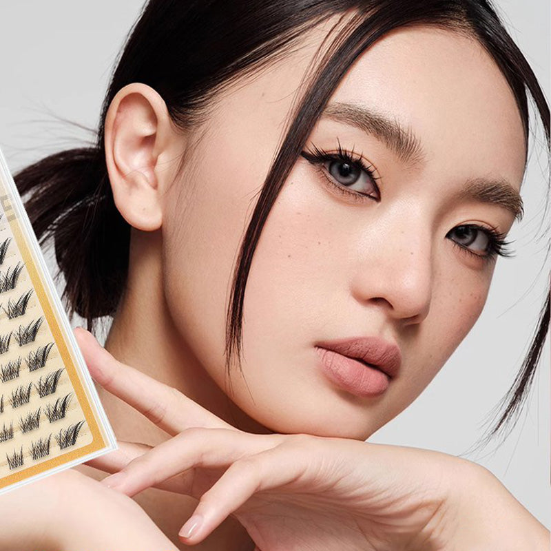 Self-Adhesive Natural False Eyelashes