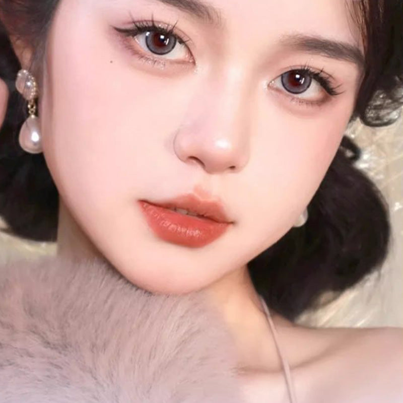 Self-Adhesive Natural False Eyelashes