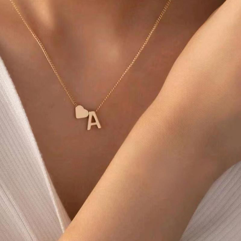 💖 CHRISTMAS SALE 60% OFF! ✨ Tiny Initial Necklaces Golden Heart Letter A-Z - 18K Gold Plated Stainless Steel with 2-4 Week Delivery 📦🌟