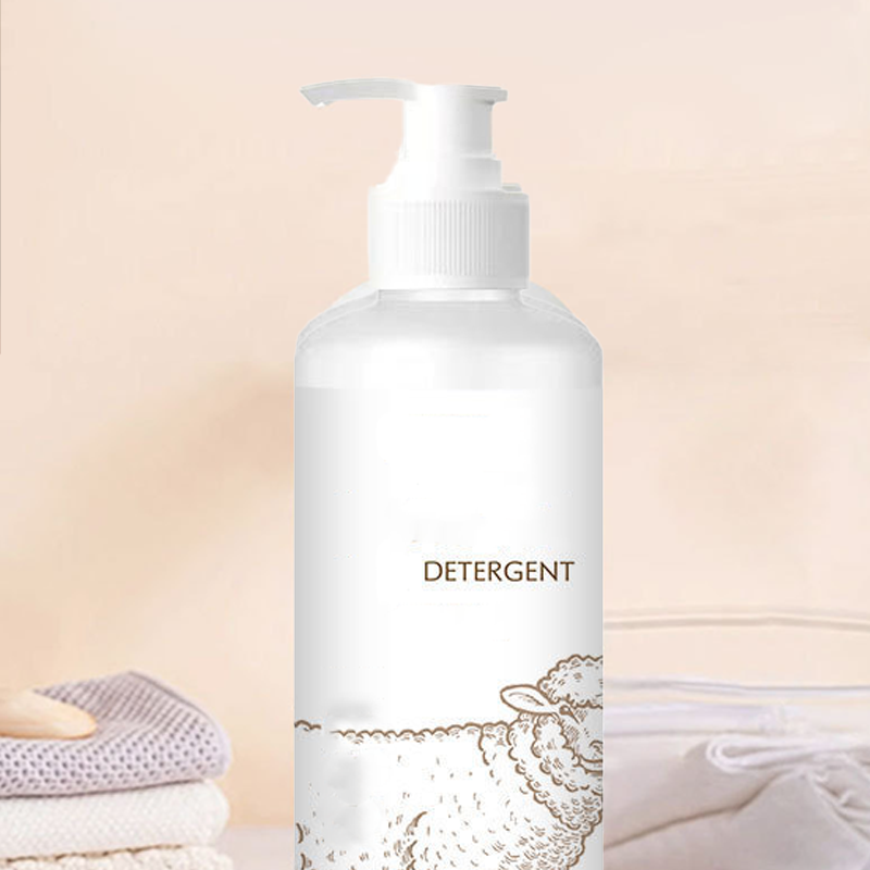 Soft & Fluffy Fabric Detergent