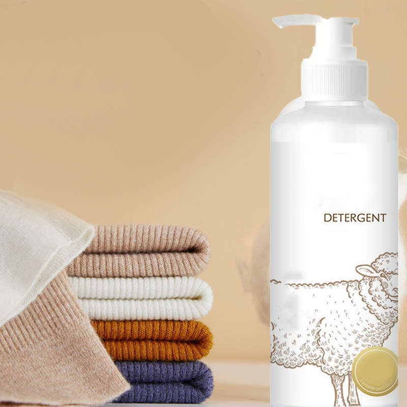 Soft & Fluffy Fabric Detergent