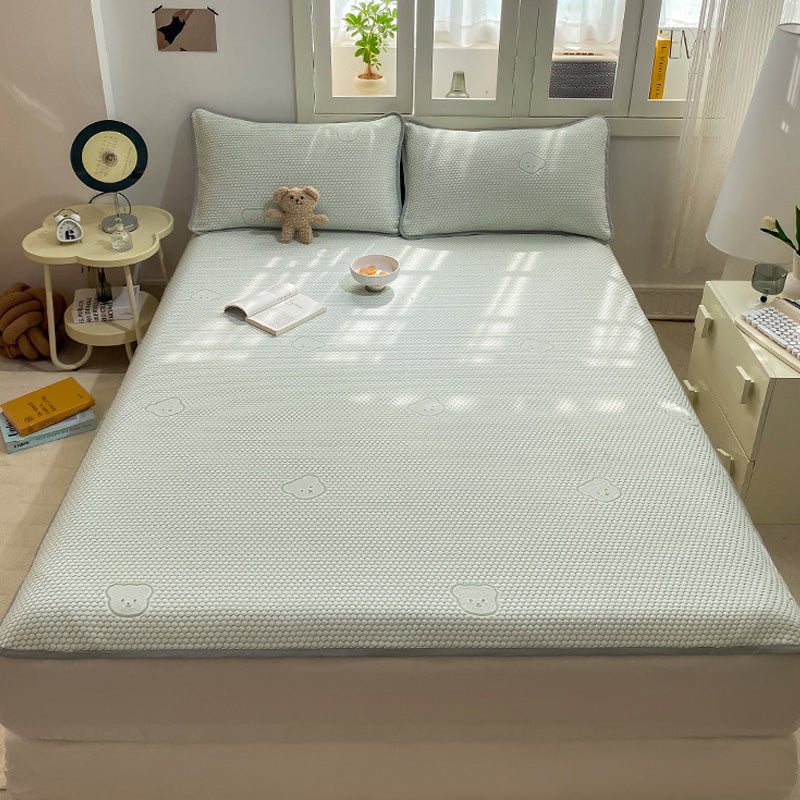 Cool Breathable Cute Bear Jacquard 3-Piece Bedding Set