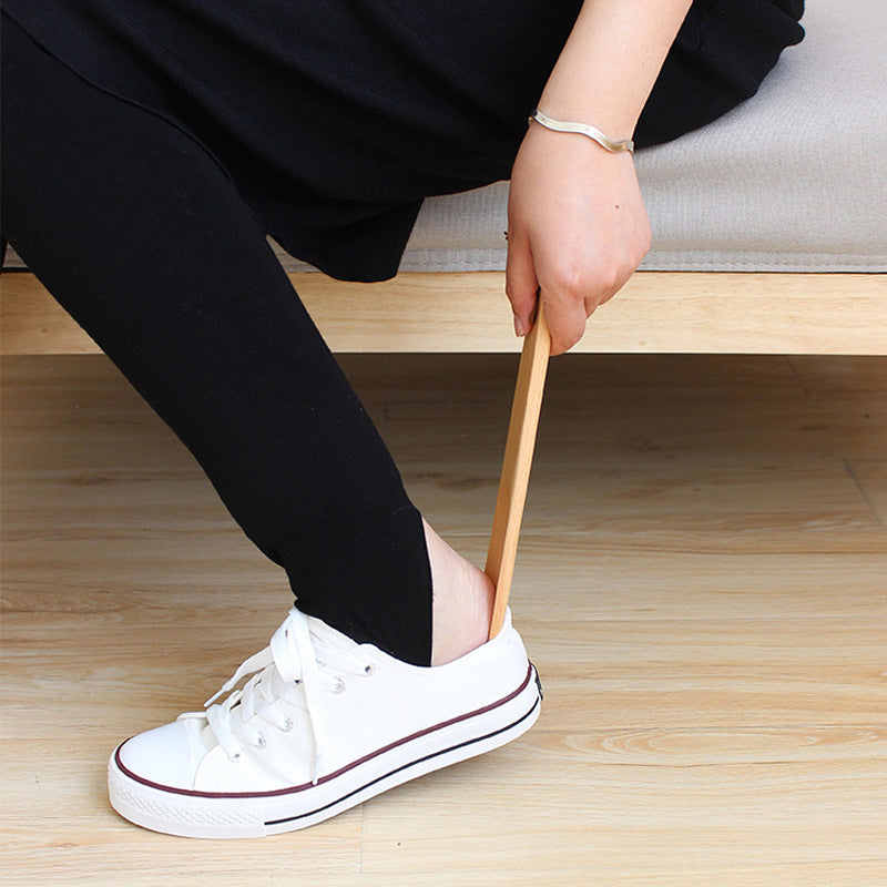 Wooden Handle Shoe Horn With Magnetic Holder